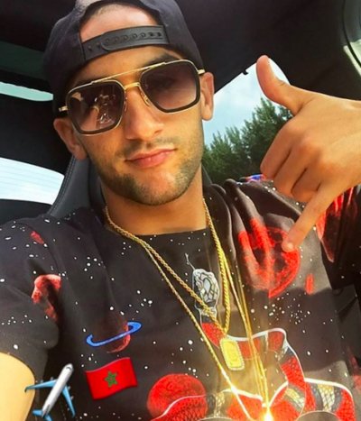 زياش يقضي عطلته بأكثر بلد يعشقه