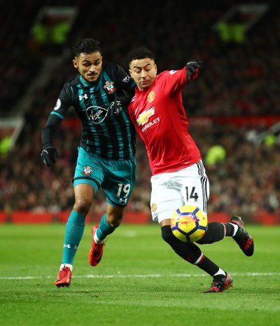 إجتهاد محدود لبوفال بمعقل أولد ترافورد