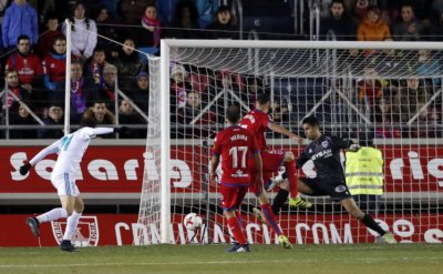 حكيمي يضع البصمة ويسقط المحمدي بالضربة القاضية