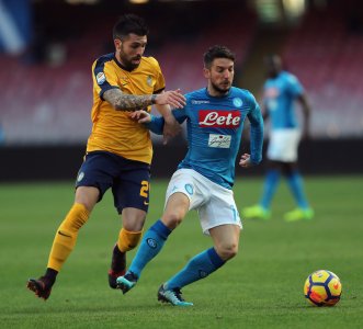 بطولة ايطاليا: نابولي يتجاوز فيرونا وبونوتشي يعيد توازن ميلان