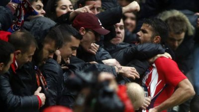 البطولة الإنجليزية هي السبب في طرد كوسطا بعد هدف أتليتكو مدريد