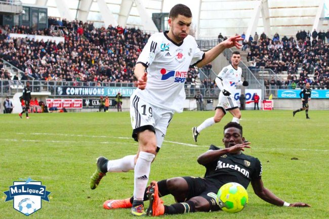 مكر نيمار أشد من صمود الحجام