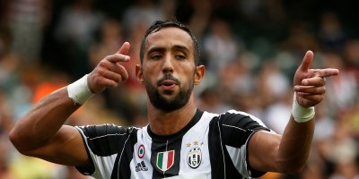 بنعطية أفضل لاعب مغاربي للعام