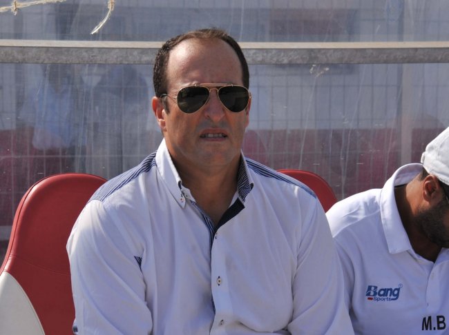 مستقبل غامض لبنعلي مع شباب الحسيمة