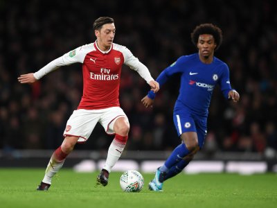 كأس عصبة الاندية الانجليزية: ارسنال الى النهائي