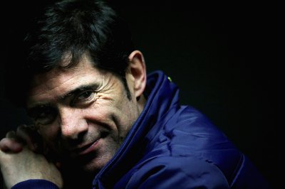 هذا ما قاله مدرب فالنسيا عن مباراة برشلونة وغياب بيكي