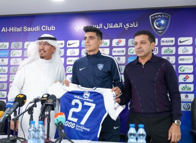 الهلال قدم رسميا أشرف بنشرقي