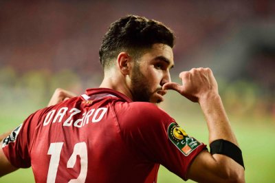 ازارو قاد الاهلي لفوز كبير على المقاولون العرب