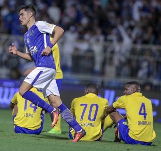 الهلال طريق بنشرقي للمونديال