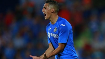 فجر بين مخالب ميسي