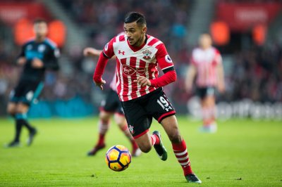 بوفال ينتظر صلاح في قمة عربية