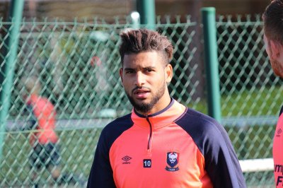 الإصابات وآيت بناصر في صداقة وطيدة