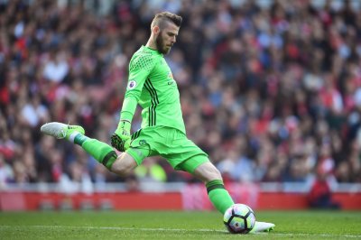 دي خيا يصدم الريال ويورط تشيلسي