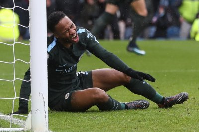 سترلينغ قد يغيب عن نهائي كأس العصبة الانجليزية