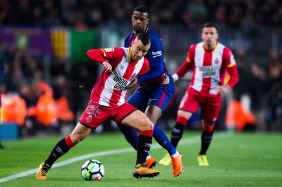 مدافع برشلونة يغيب عن الملاعب لأزيد من شهر