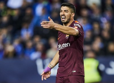 سواريز طرد نحس مالقا..