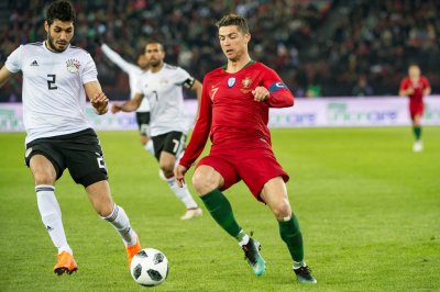 كيف خاض رونالدو 900 مباراة؟