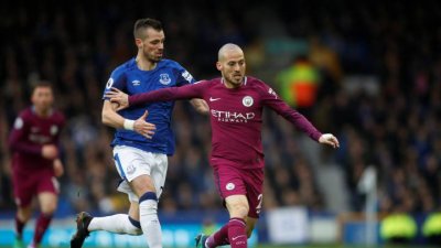 بطولة انجلترا: سيتي نحو تتويج صاخب أمام يونايتد