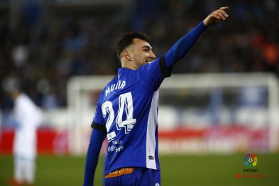 أهدى وسجل.. منير يعلو وفجر ينكسر