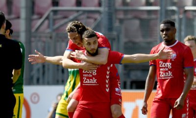 لبيض يرد بقوة