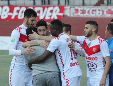 شباب بلوزداد والطوسي يهربان من مراكز النزول