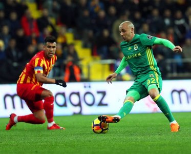 روح المجموعة تبعد هذا اللاعب عن روسيا