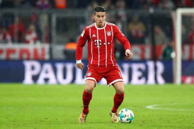 خاميس رودريغيز بين نارين!