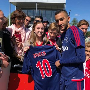 زياش يحصد اليابس والأخضر في هولندا