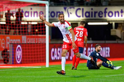 يوسف حجي ينهي مشواره الكروي