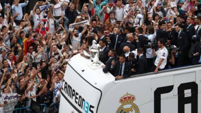 ريال يحتفل بلقب عصبة الأبطال في شوارع مدريد