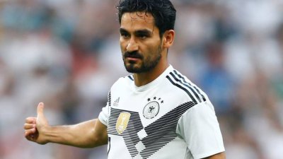 لوف يستنكر الاحتجاجات ضد غوندوغان