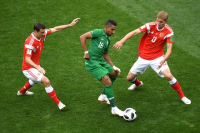 رئيس الاتحاد السعودي يتوعد ثلاثة لاعبين