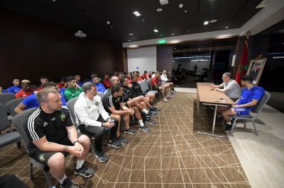 هنا موسكو: لقجع الطبيب النفساني لا يفارق اللاعبين