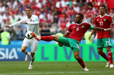 هنا موسكو: بنعطية ل المنتخب : حرام ما فعله الحكم وغريب ما حدث لنا