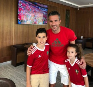 هنا كالينينغراد: نجم عالمي يشجع المغرب في غياب بلده