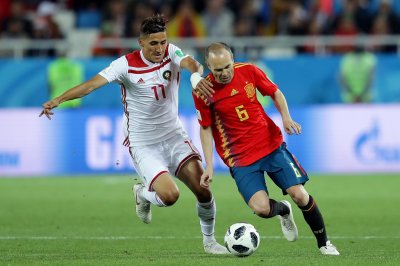 اعتراف إنييستا لم يأت ليرمي المنتخب الوطني بالورد