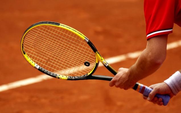 التنس المغربي يتوهج في تونس ويصعد للعالمية
