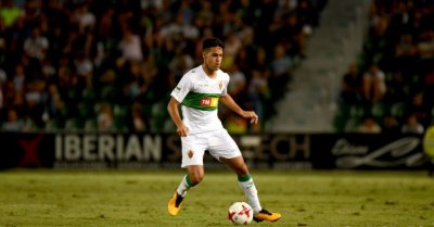 محترف مغربي مهدد بمتابعة قانونية من ناديه