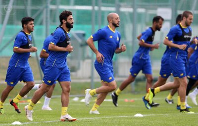 أمرابط وفوزاير.. من  الألمانية  إلى  الفرنسية !