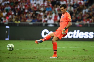 بوفون يريد الحصول على تفويض بأنه  الرقم واحد 