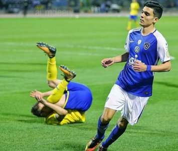 بنشرقي باق مع الهلال.. وحصل على تأشيرة دخول لندن