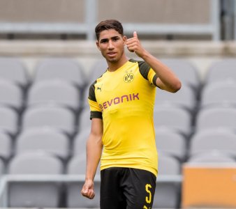 حكيمي ممنوع من الإضراب في دورتموند!