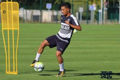 عنيبة وبنرحو خارج قائمة ستراسبورغ وبوردو