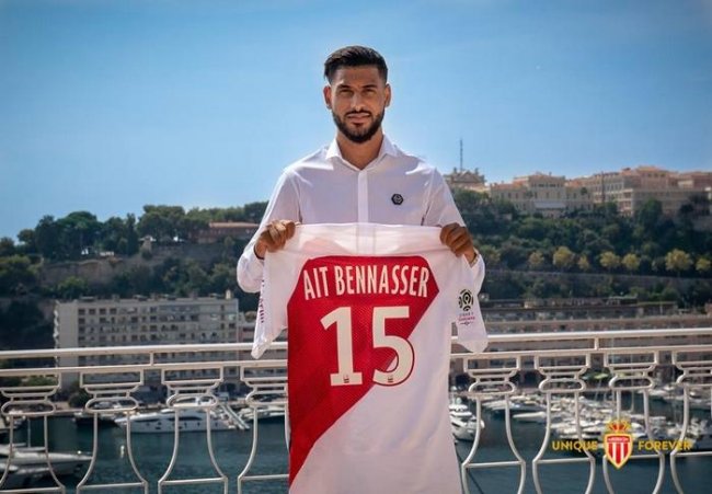 موناكو يحتفظ بأسد مغربي