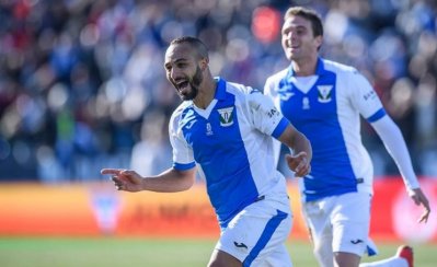 الزهر يصفع صوصيداد مرتين