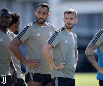 رسميا جوفنتوس يحسم في مستقبل بنعطية مع الفريق