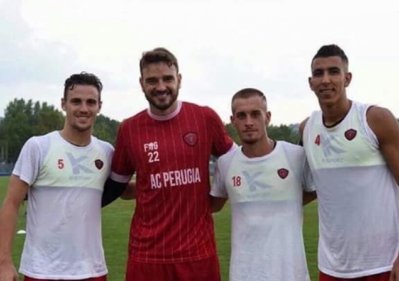 اليميق يعود للواجهة