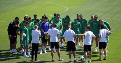 الأسود يختتمون تحضيراتهم لمباراة مالاوي