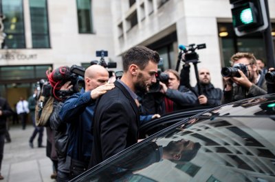 وقف رخصة سوق لوريس 20 شهرا وغرامة مالية للقيادة تحت تأثير الكحول