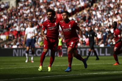 بطولة إنكلترا: ليفربول يعزز رصيده المثالي بفوز على طوطنهام 2-1